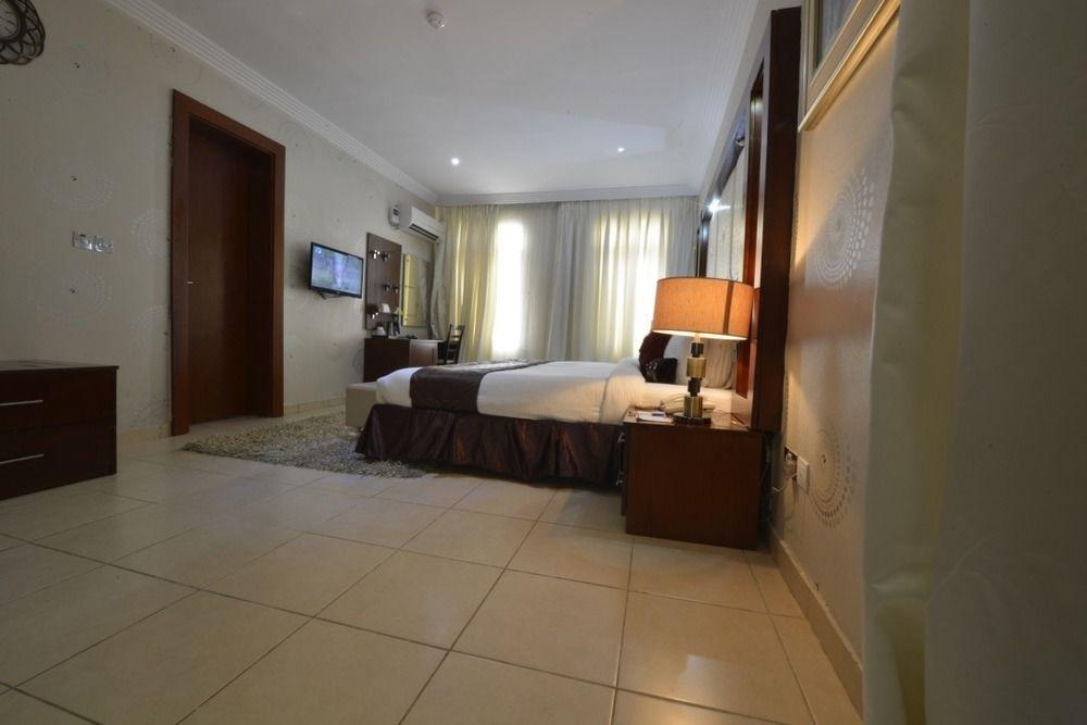 Palazzo Dumont Hotel Ikuata Zewnętrze zdjęcie